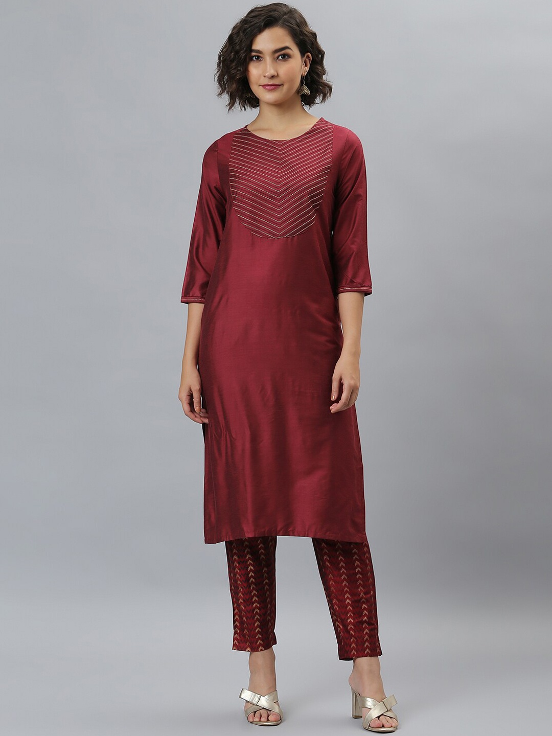 

Janasya Women Maroon Regular Kurta with Trousers