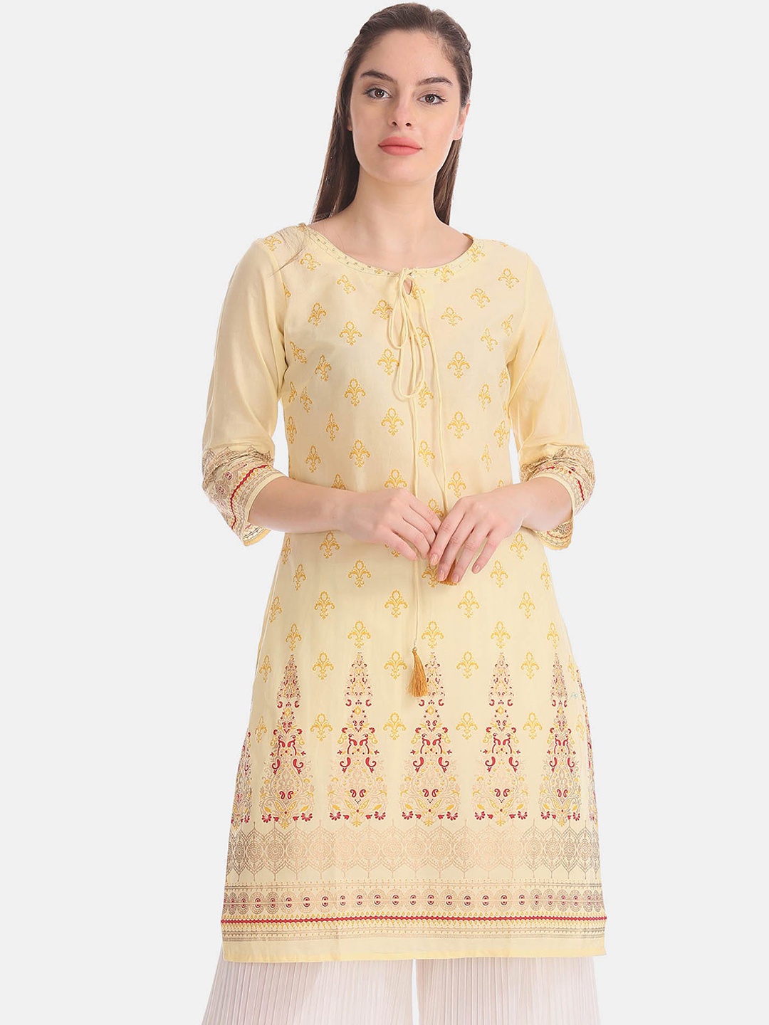 

Karigari Women Yellow Floral Printed Floral Pure Cotton Tie-Up Neck Kurta