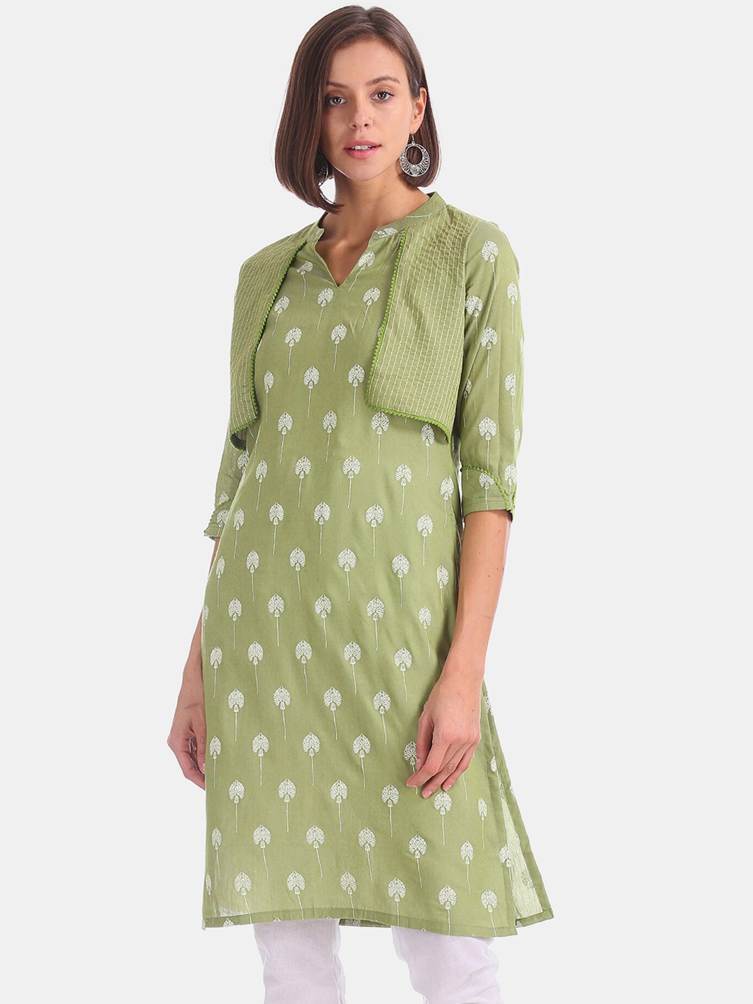 

Karigari Women Green Ethnic Motifs Printed Thread Work Kurta