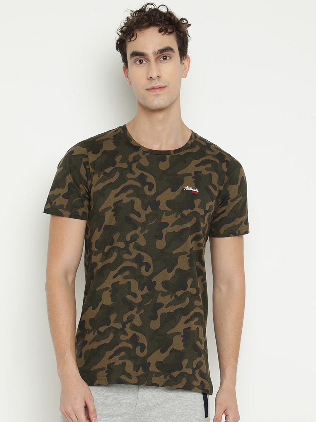 

V2 Value & Variety Men Olive Green Camouflage Printed T-shirt