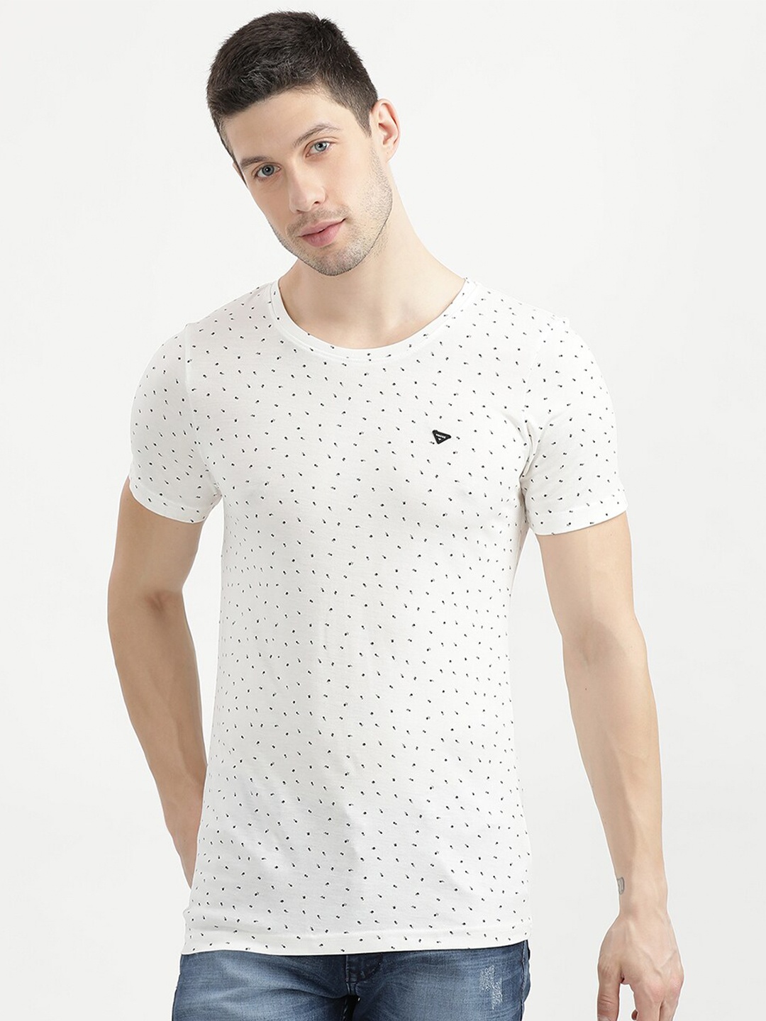 

V2 Value & Variety Men White Printed T-shirt