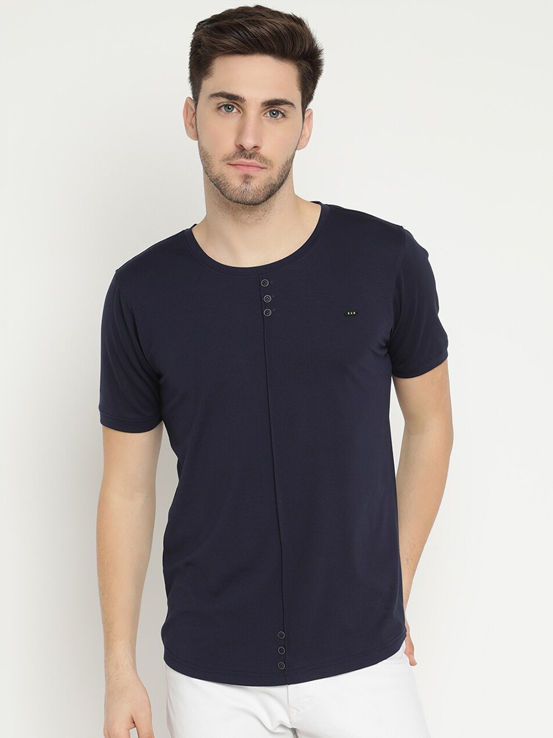

V2 Value & Variety Men Navy Blue Henley Neck T-shirt