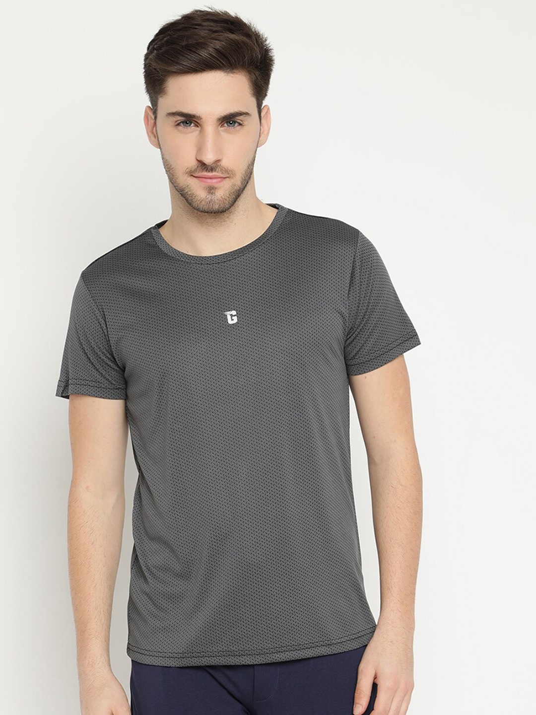 

V2 Value & Variety Men Grey T-shirt