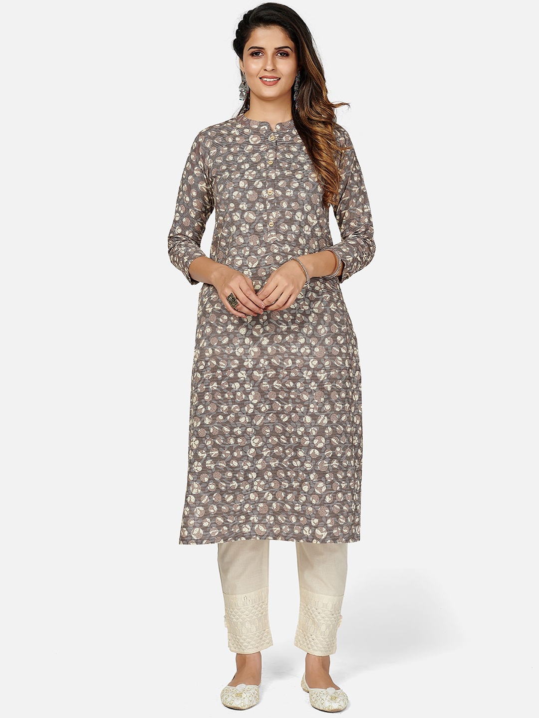 

Vbuyz Women Brown Geometric Printed Keyhole Neck Kurta