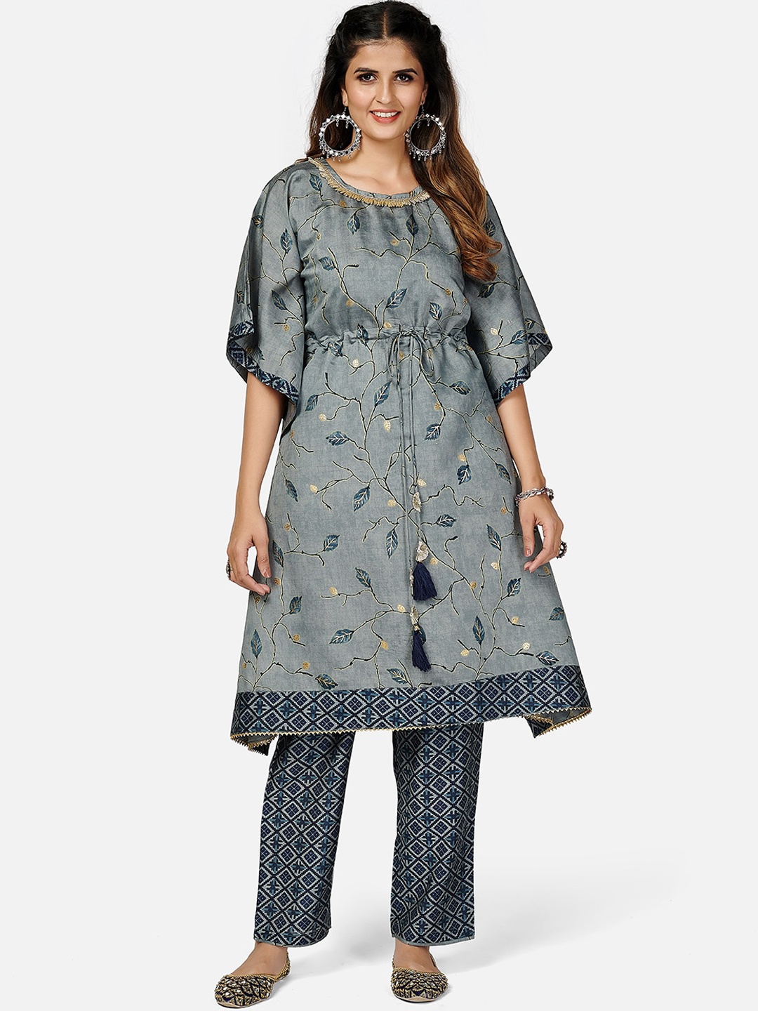

Vbuyz Women Grey Printed Regular Gotta Patti Pure Cotton Kurta with Trousers
