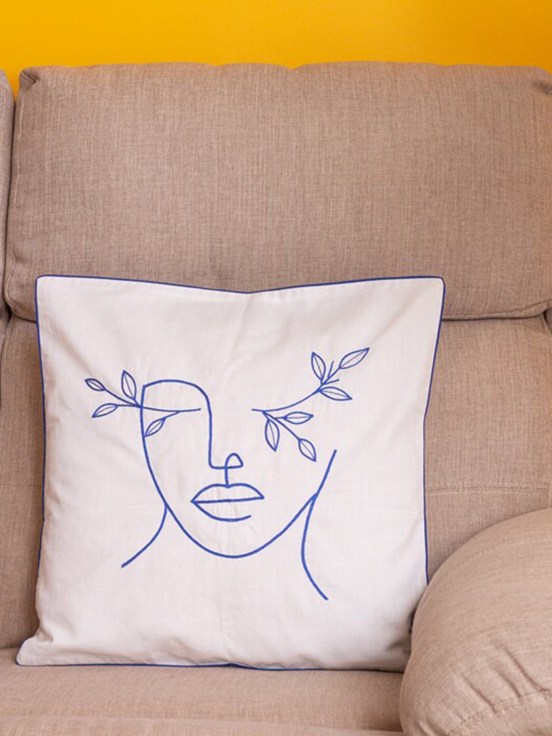 

BandBox White & Blue Ethnic Motifs Square Cushion Covers