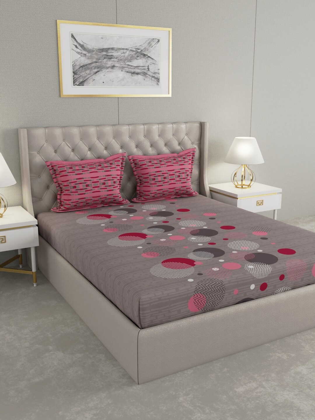 

Raymond Home Grey & Maroon Geometric 140 TC King Bedsheet with 2 Pillow Covers