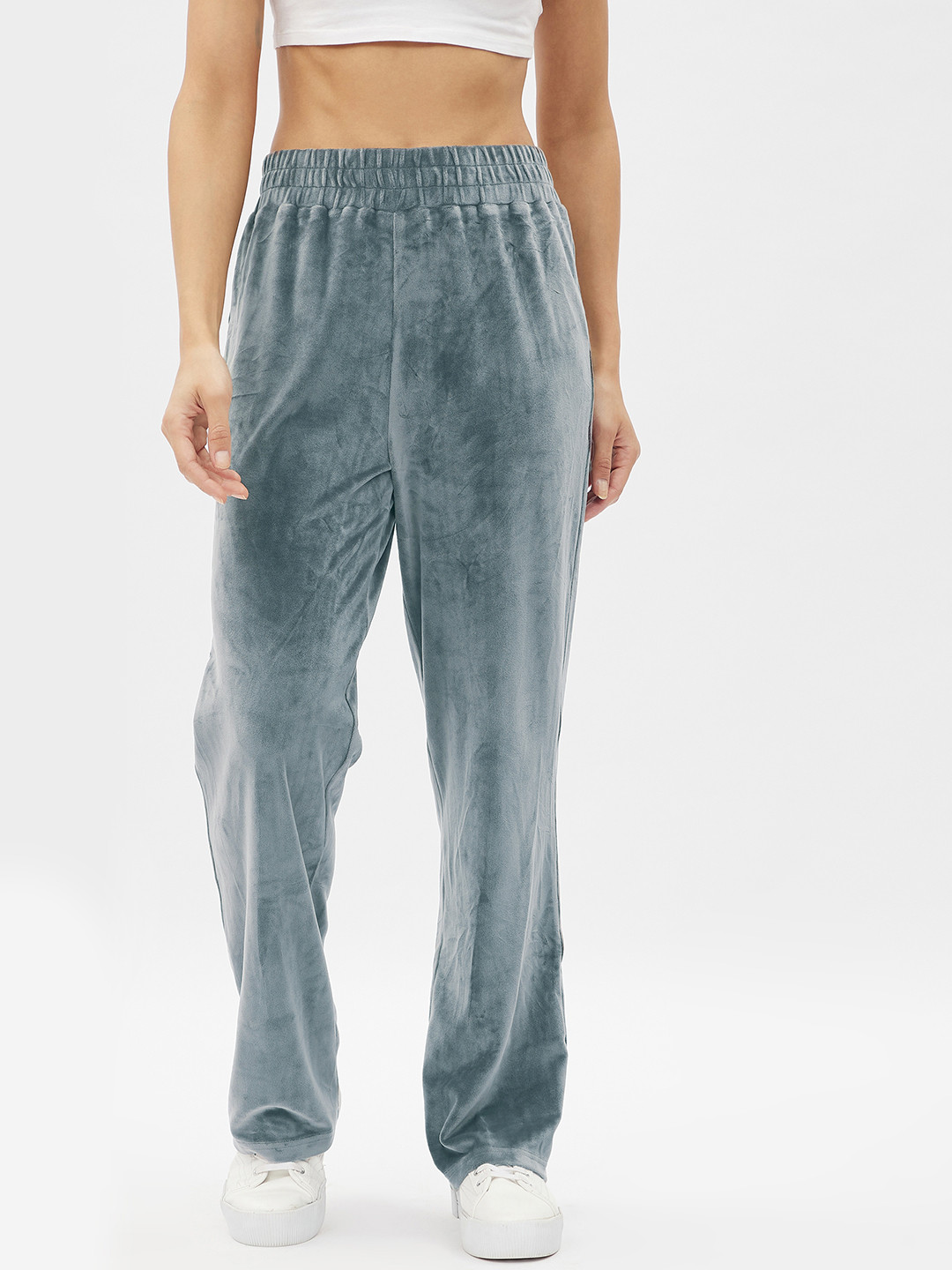 

Harpa Women Grey Solid Straight-Fit Track Pants