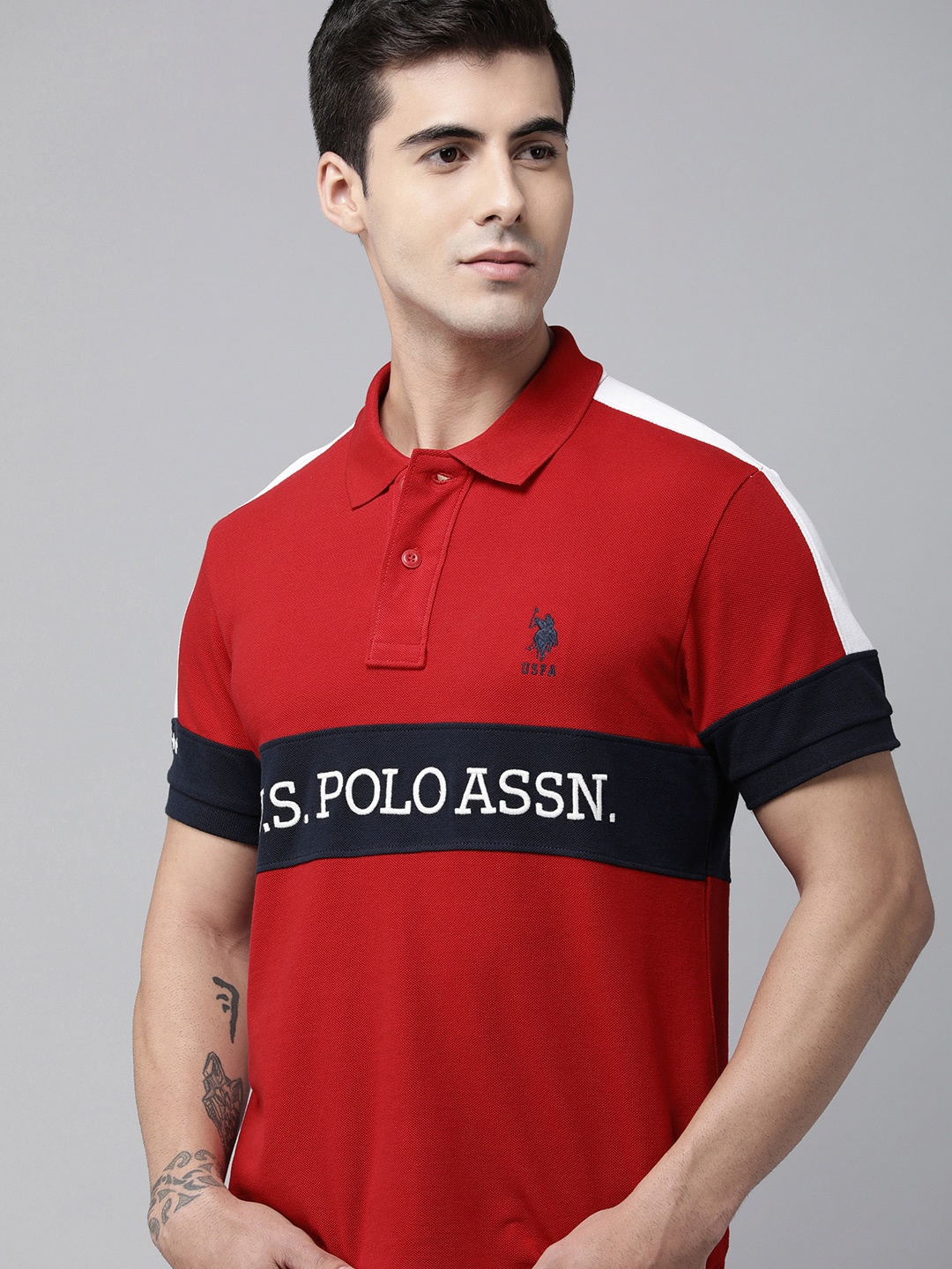 

U.S. Polo Assn. Men Red & Navy Blue Colourblocked Polo Collar T-shirt