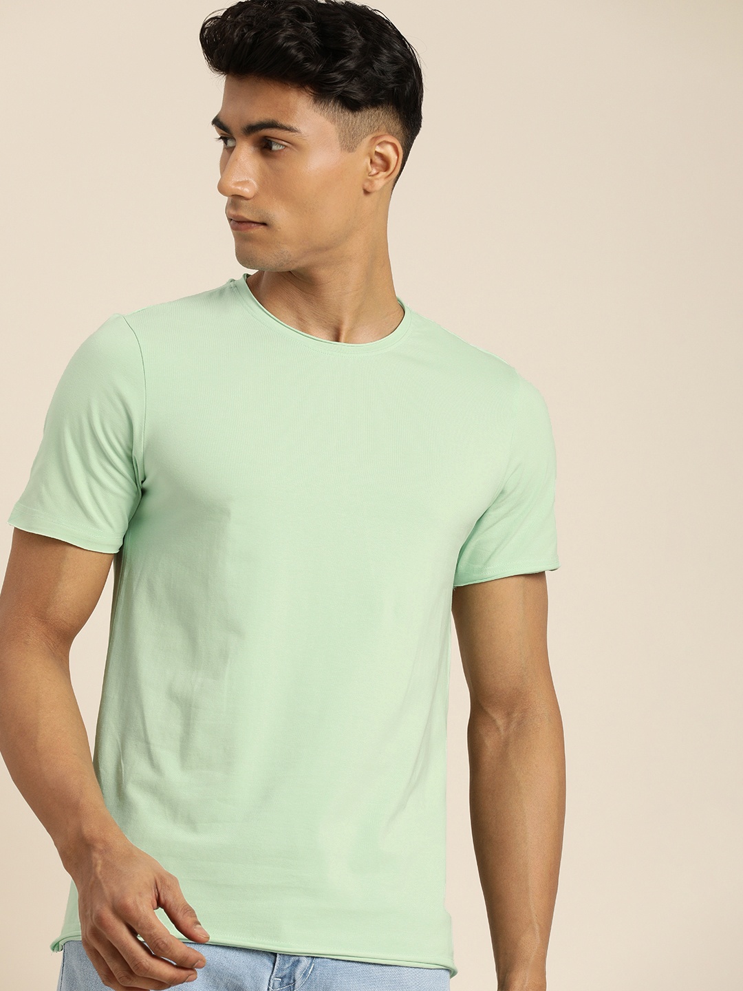 

ether Men Green Solid T-shirt