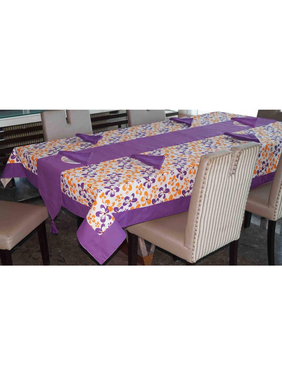 

Lushomes White & Purple Printed Cotton 6-Seater Dining Table Cloth With 6 Napkins