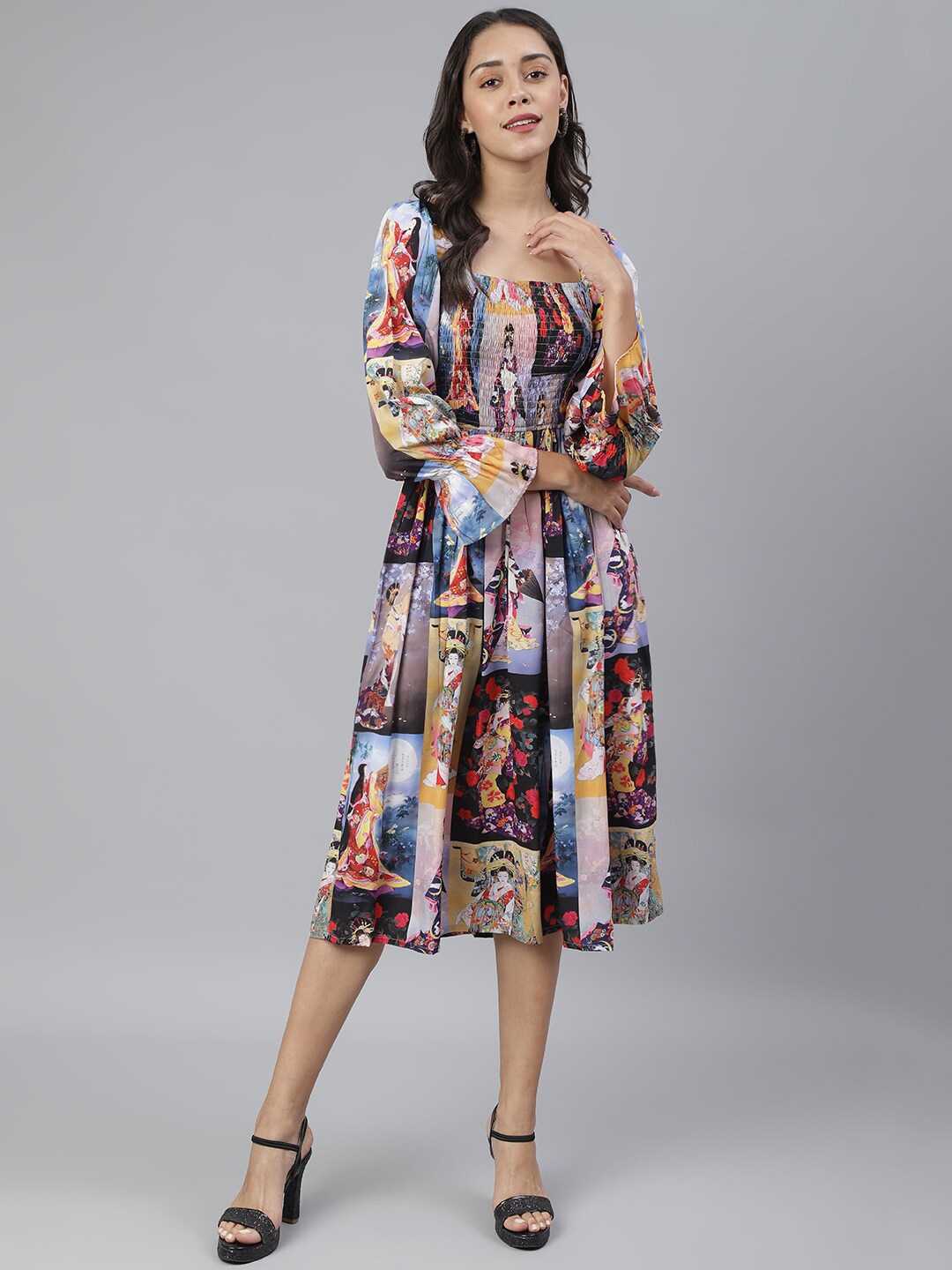 

SCORPIUS Black & Blue Crepe Midi Dress
