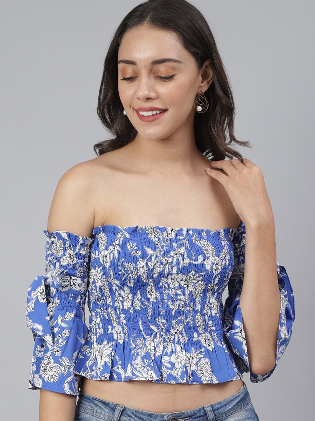 

SCORPIUS Purple Floral Off-Shoulder Smocked Crepe Bardot Crop Top