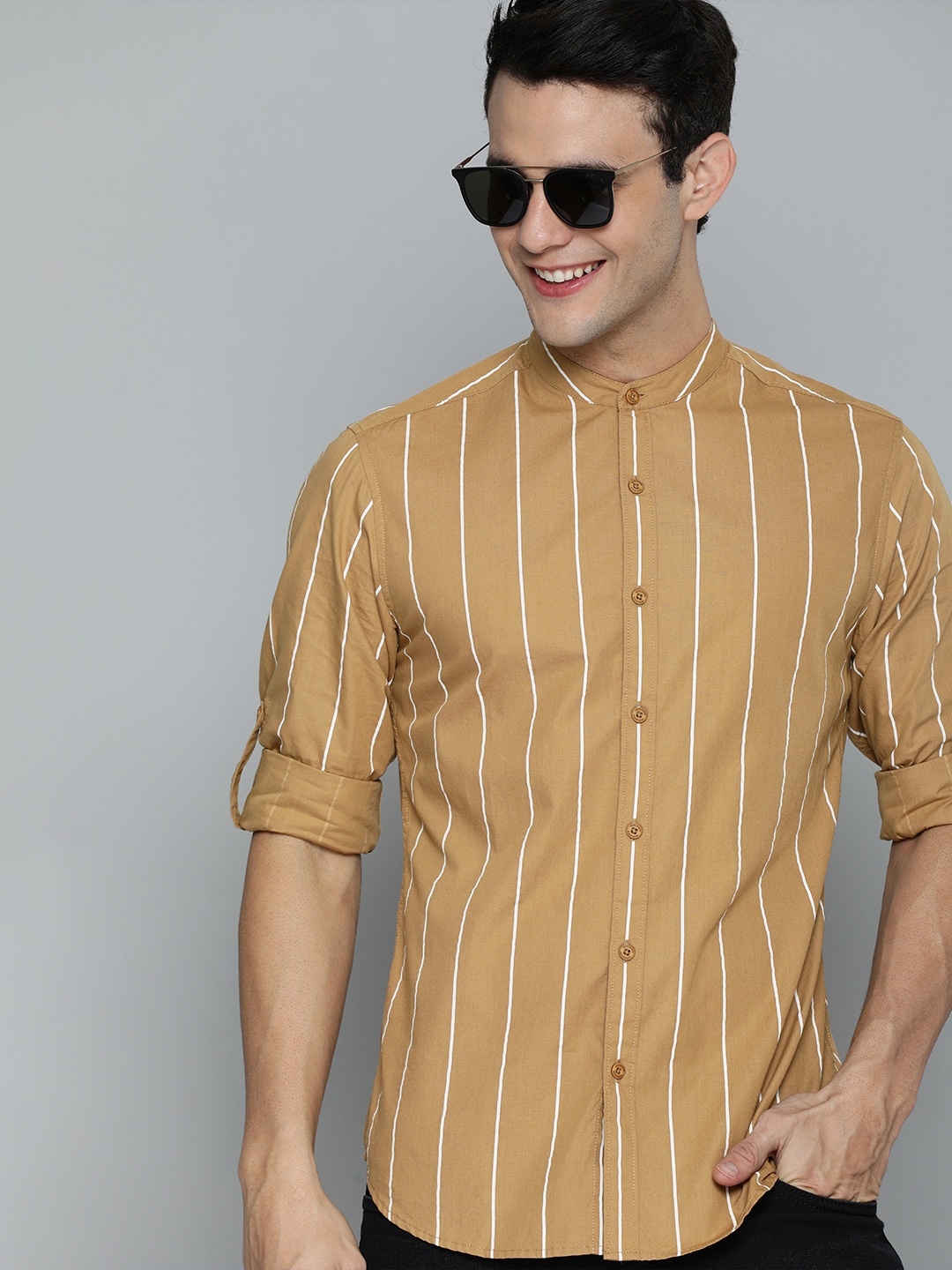 

HERE&NOW Men Beige Cotton Slim Fit Striped Casual Shirt
