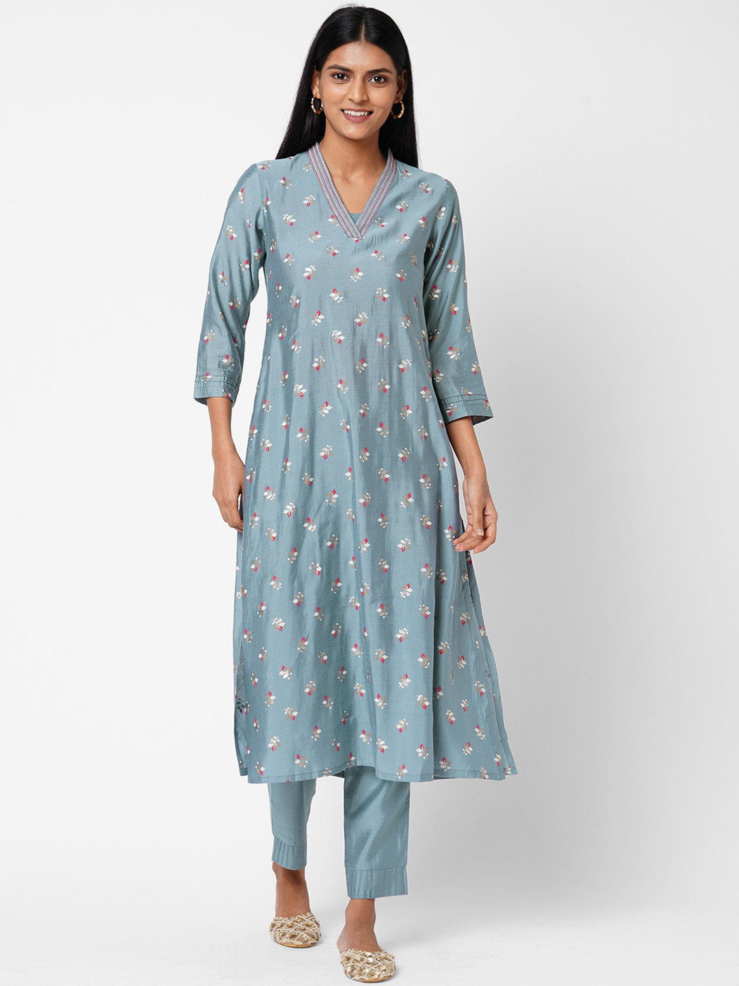 

KAMI KUBI Women Blue Ethnic Motifs Embroidered Chikankari Kurta