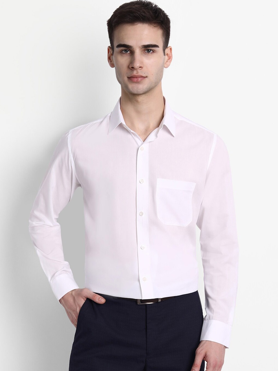 

FINNOY Men White Slim Fit Opaque Cotton Formal Shirt