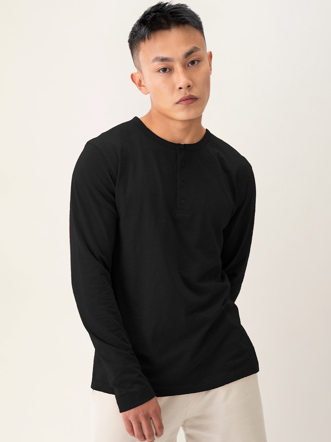 

DAMENSCH Men Cotton Regular Fit Henley Neck Textured T-Shirt, Black