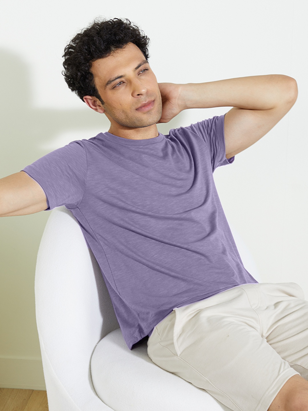 

DAMENSCH Men Cotton Regular Fit Slub Texture T-shirt, Lavender
