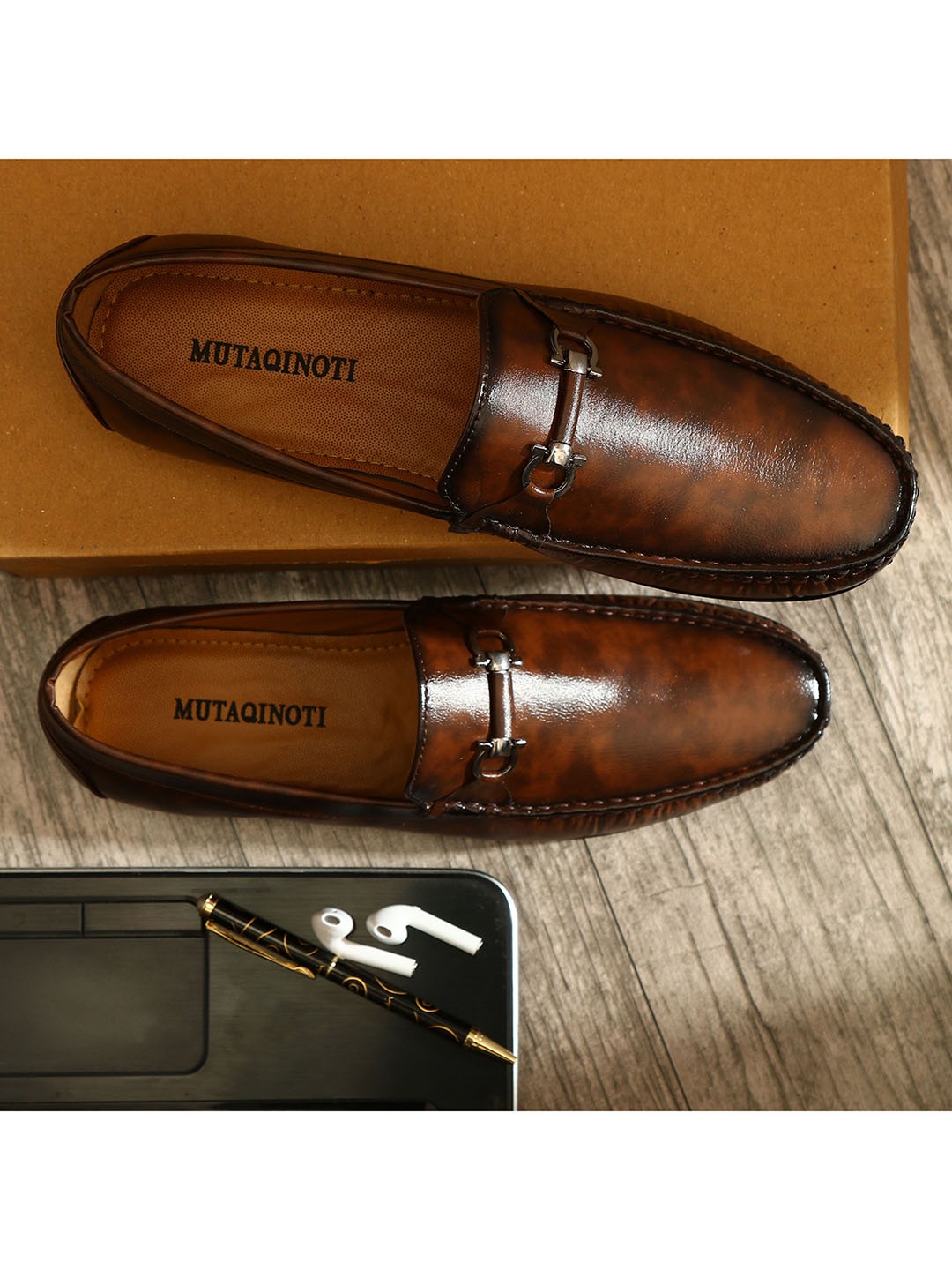 

MUTAQINOTI Men Brown Textured Patent Leather Formal Loafers