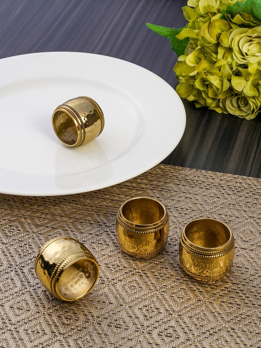 

Pure Home and Living Set of 4 Ikai Gold Sheen Napkin Rings