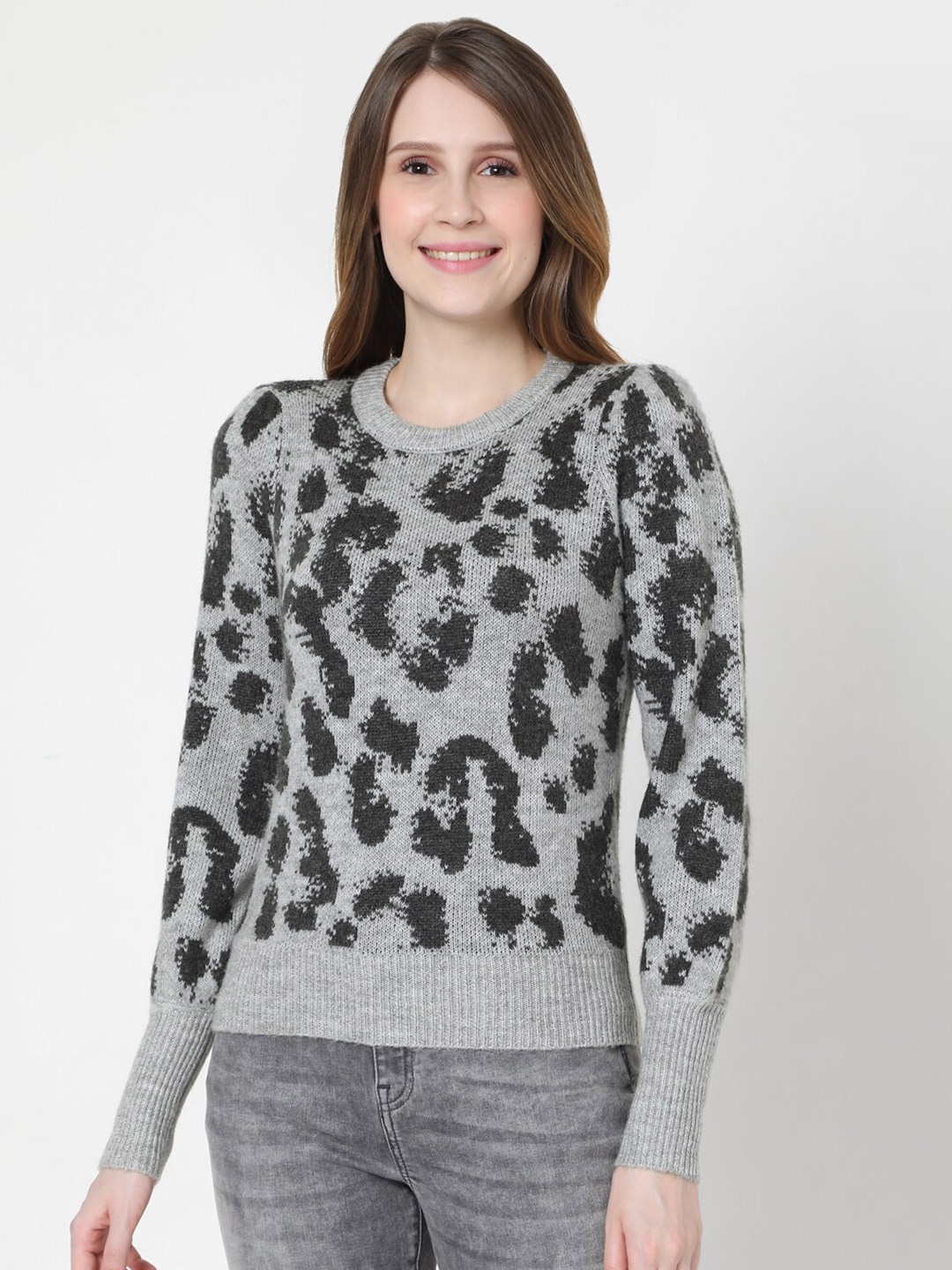 

Vero Moda Women Grey & Black Animal Printed Pullover