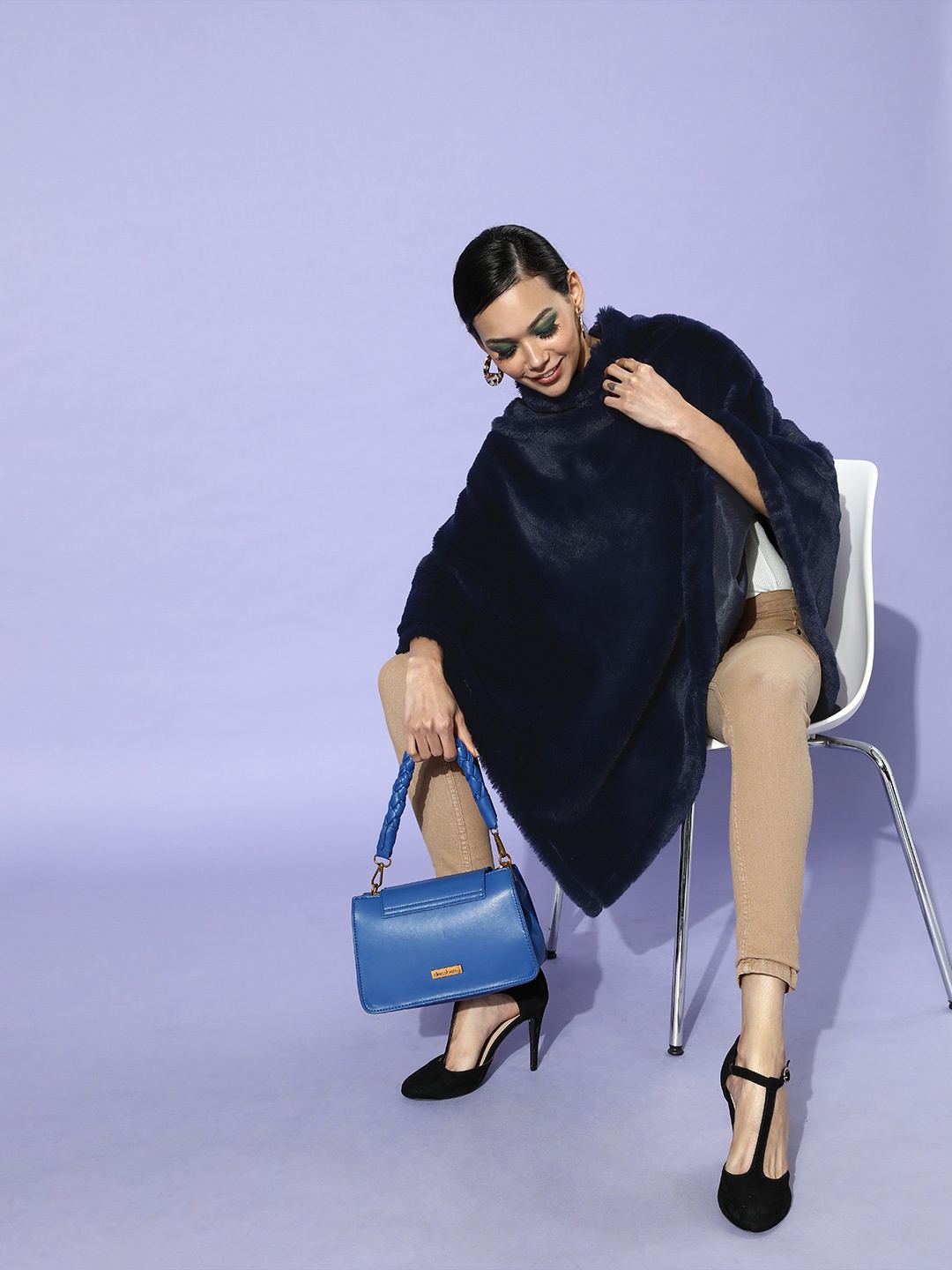 

InWeave Women Navy Blue Poncho