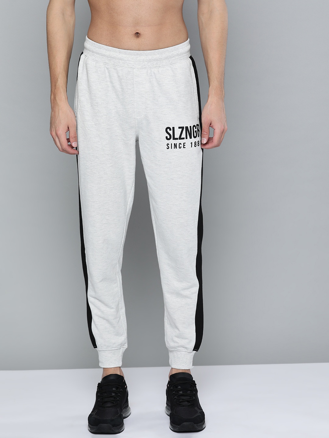 

Slazenger Men Grey Melange Brand Logo Printed Joggers
