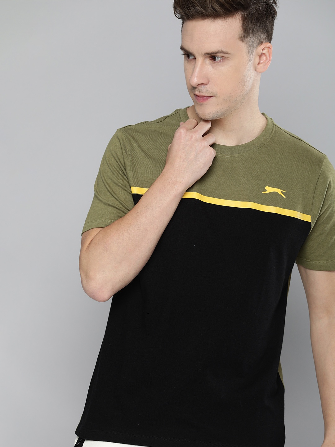 

Slazenger Men Olive Green & Black Colourblocked Pure Cotton Bio-Wash T-shirt