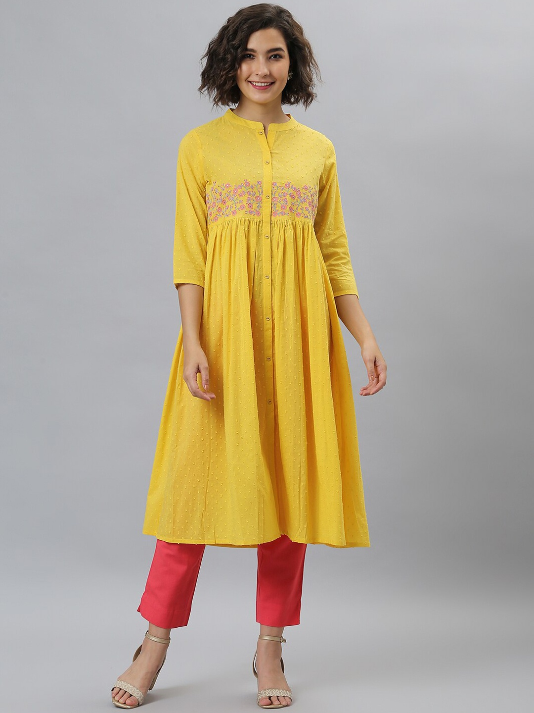 

Janasya Women Yellow Thread Work Dobby Anarkali Cotton Kurta