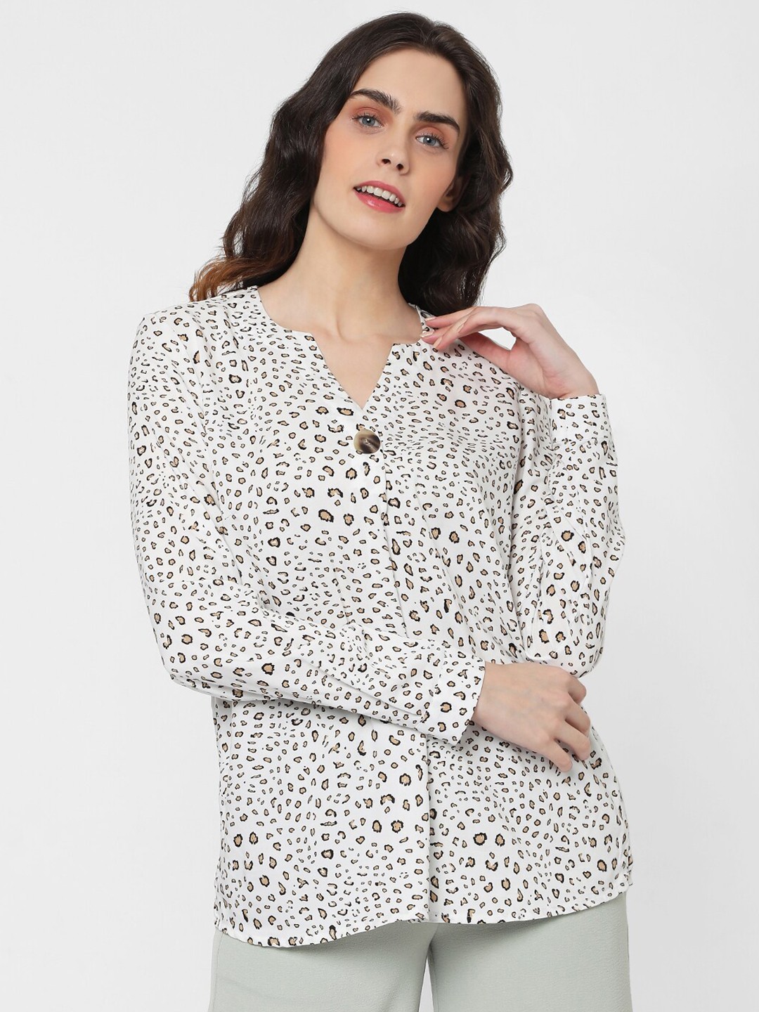 

Vero Moda Woman White Animal Regular Top