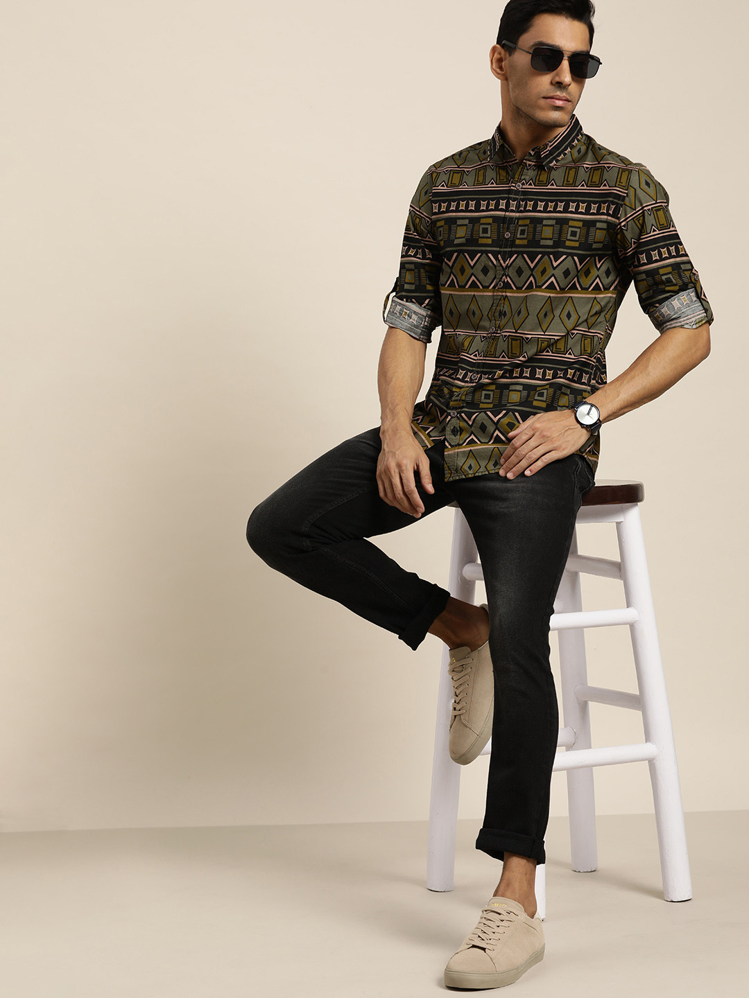 

Moda Rapido Men Olive Green Printed Casual Shirt