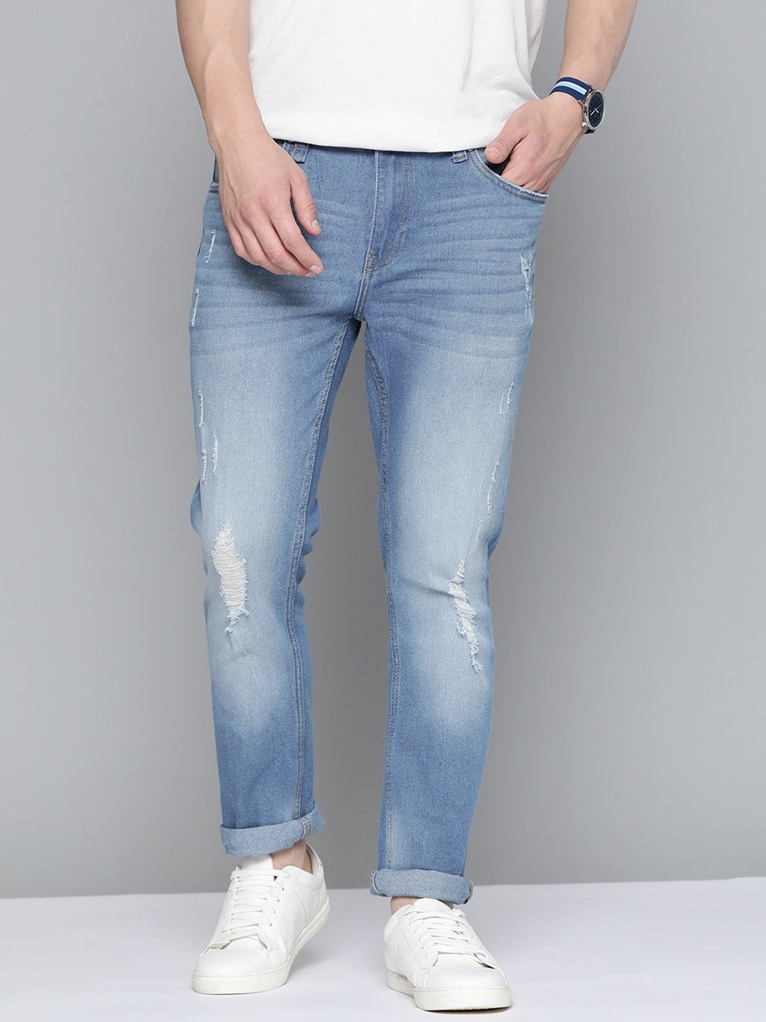 

Mast & Harbour Men Blue Skinny Fit Low Distress Heavy Fade Stretchable Jeans