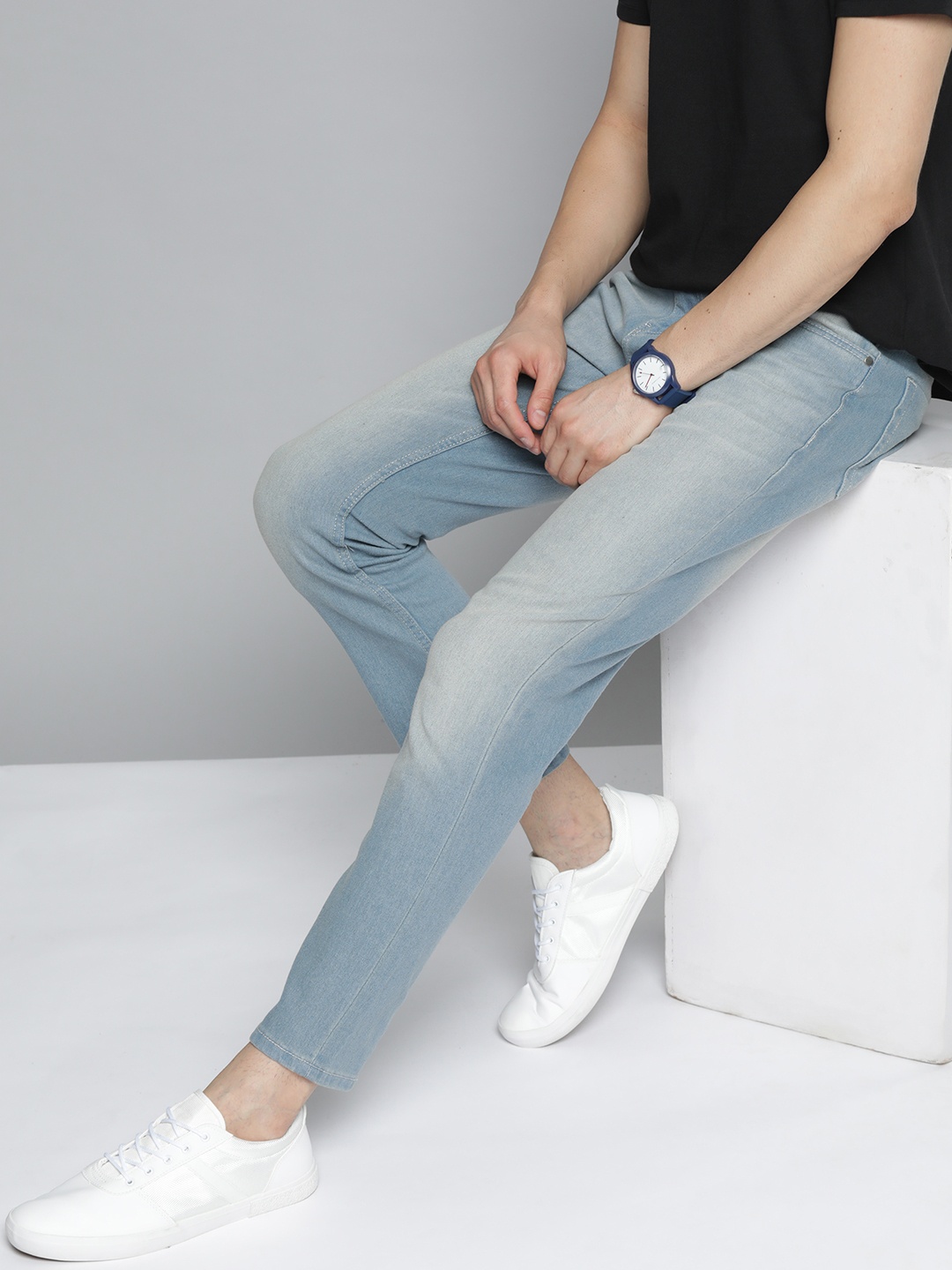 

Mast & Harbour Men Blue Skinny Fit Light Fade Stretchable Jeans