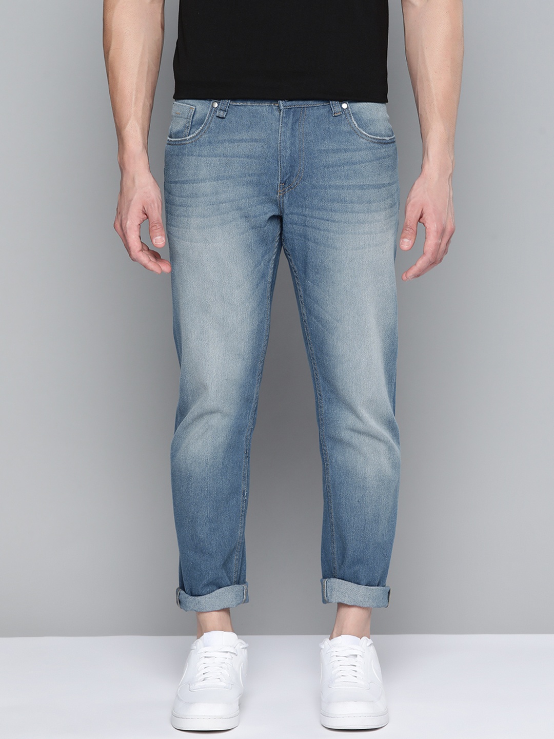 

Mast & Harbour Men Blue Slim Fit Light Fade Stretchable Jeans