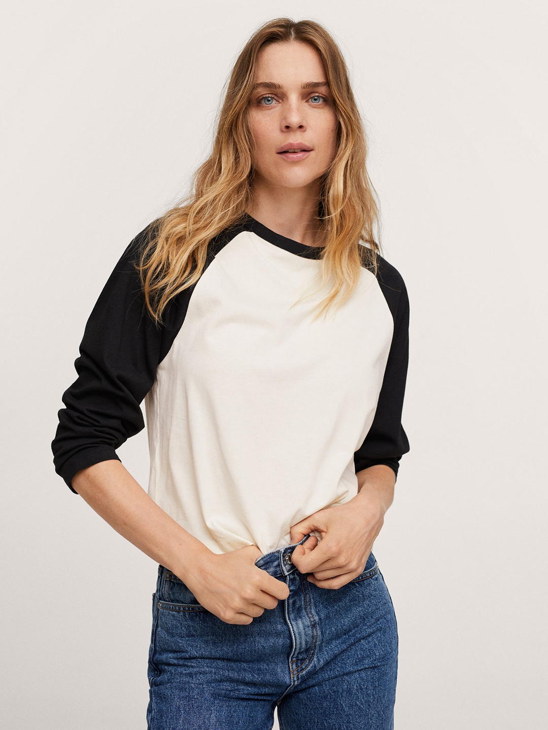 

MANGO Women White Solid Pure Cotton T-shirt