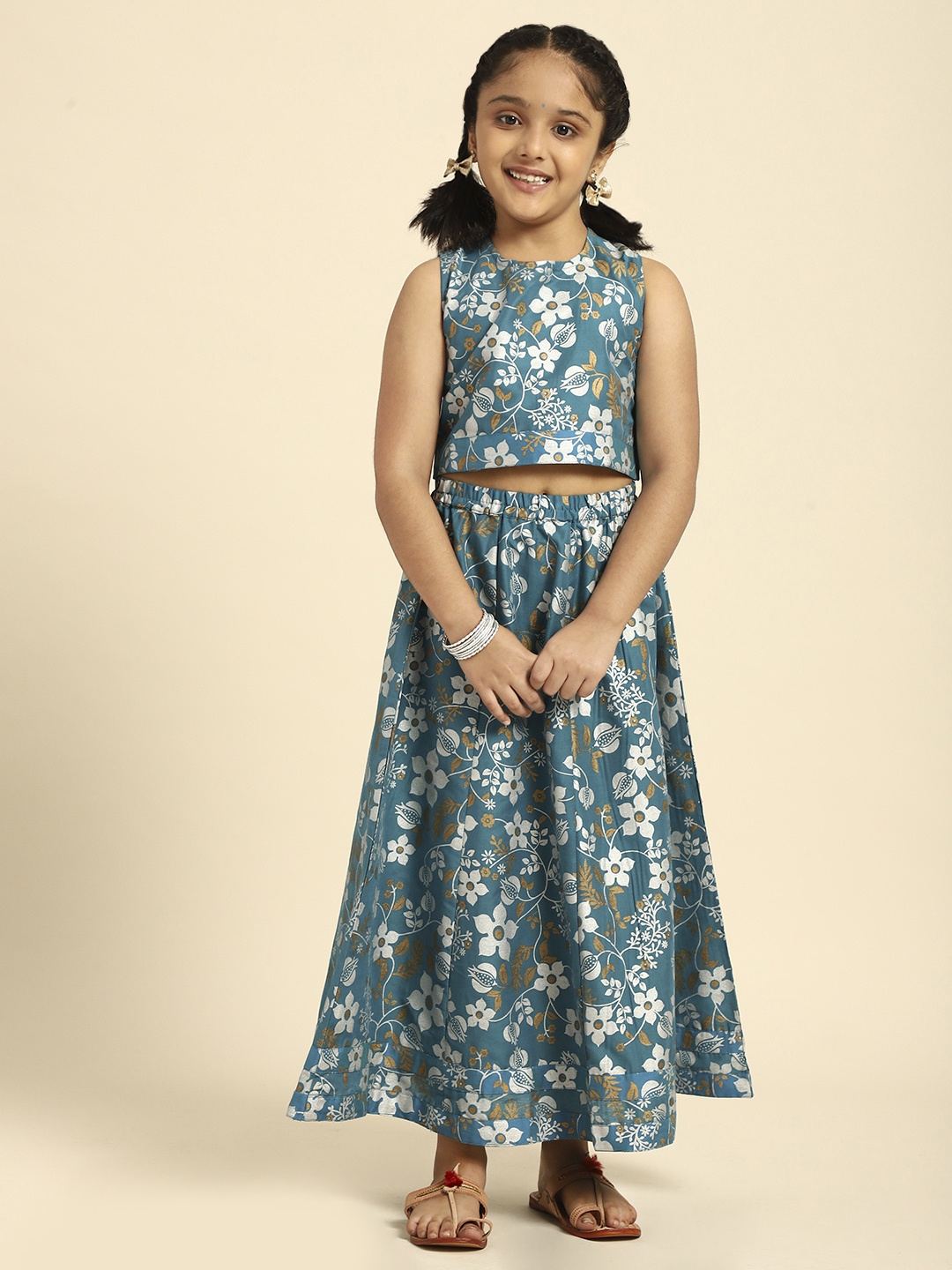 

House of Pataudi Girls Green Printed Ready to Wear Lehenga & Blouse
