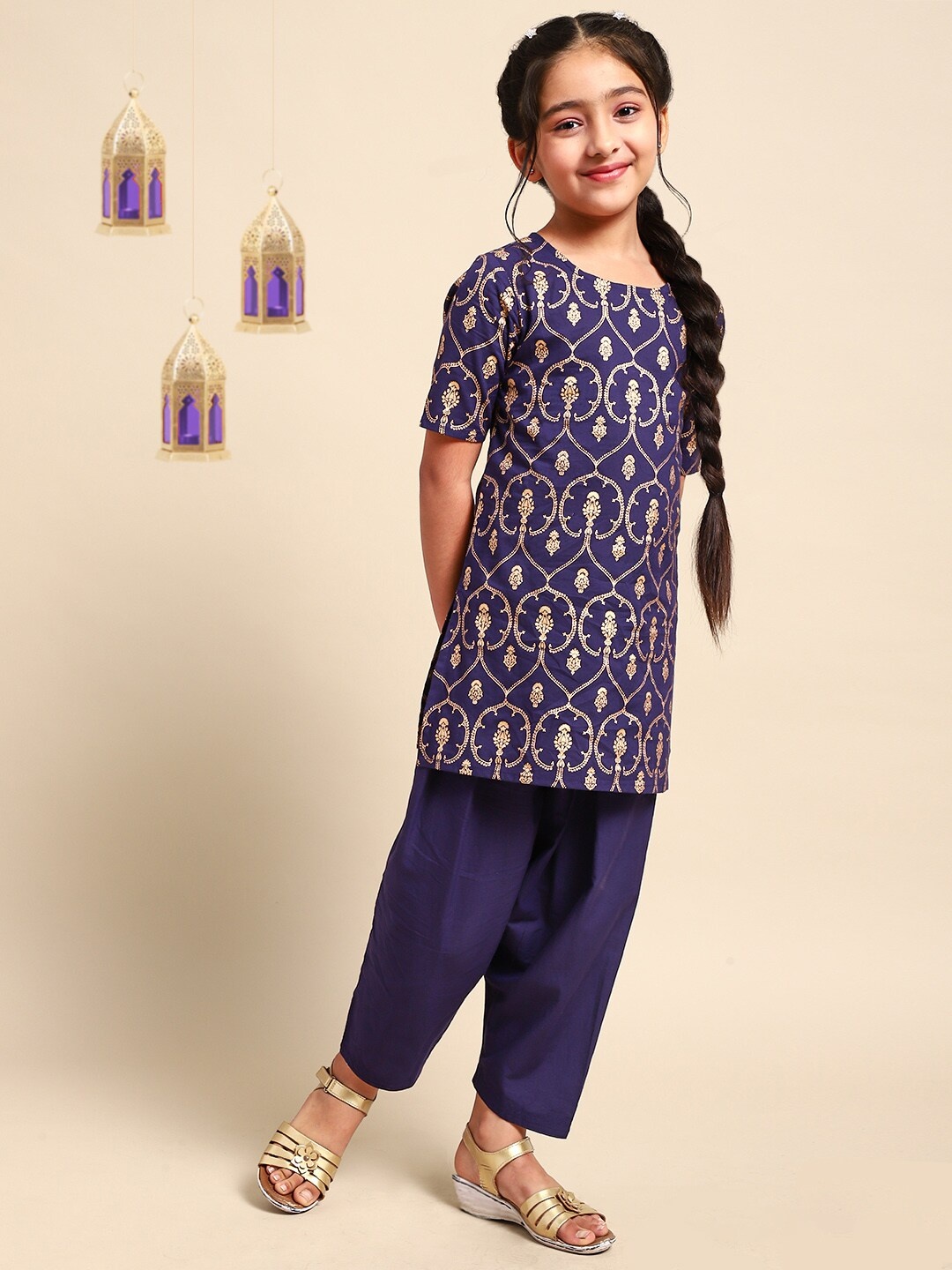 

House of Pataudi Girls Purple Ethnic Motifs Printed Pure Cotton Jashn Kurta with Salwar