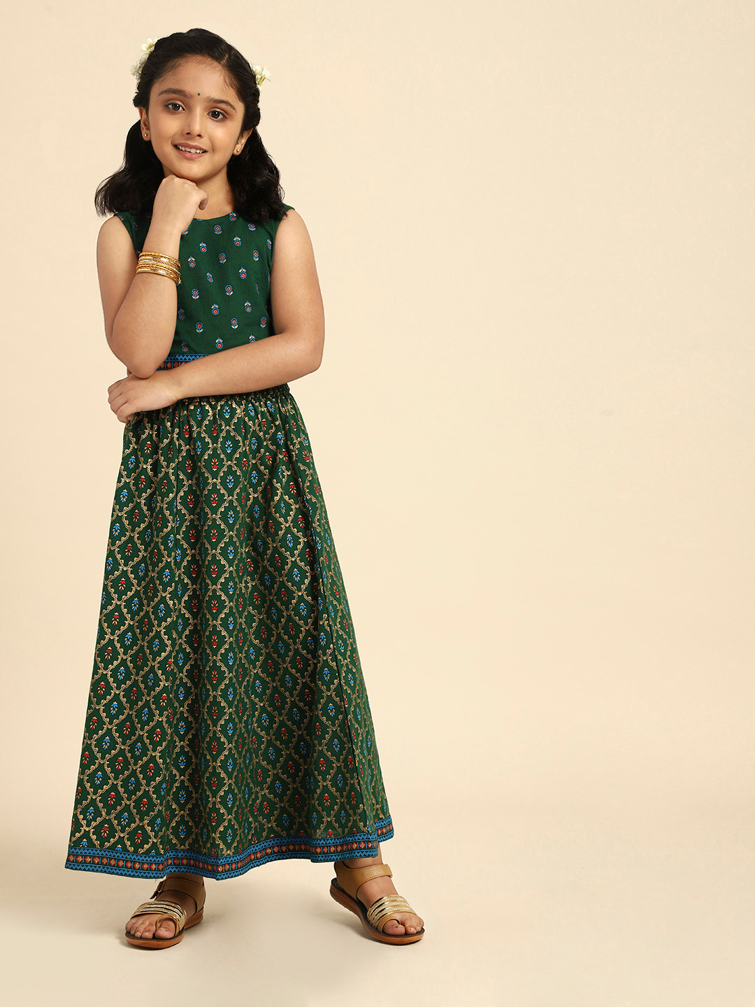 

House of Pataudi Girls Green Ready to Wear Lehenga & Blouse
