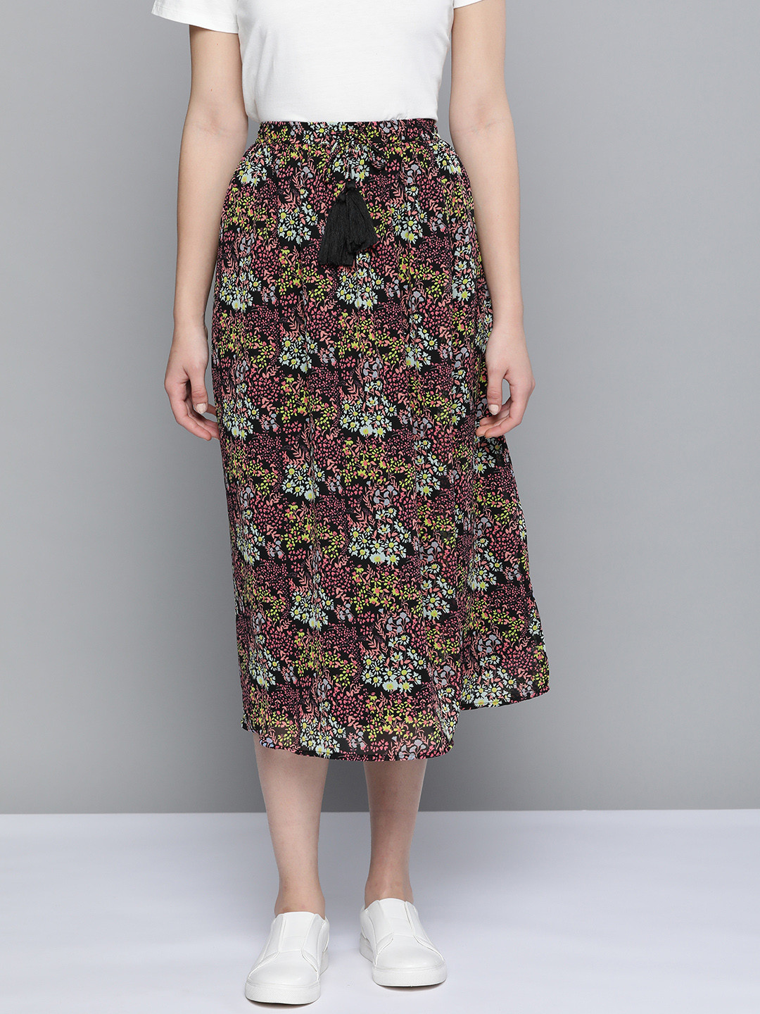 

Mast & Harbour Women Black & Pink Floral Print A-line Midi Skirt