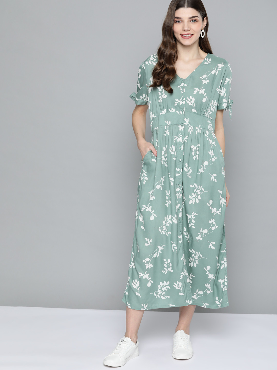 

Mast & Harbour Women Green & White Floral A-Line Midi Dress