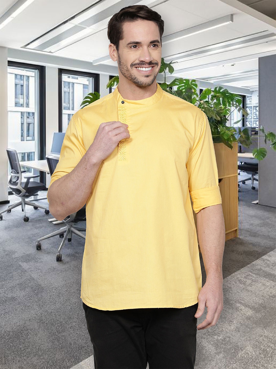 

Kuons Avenue Men Yellow Thread Work Kurta