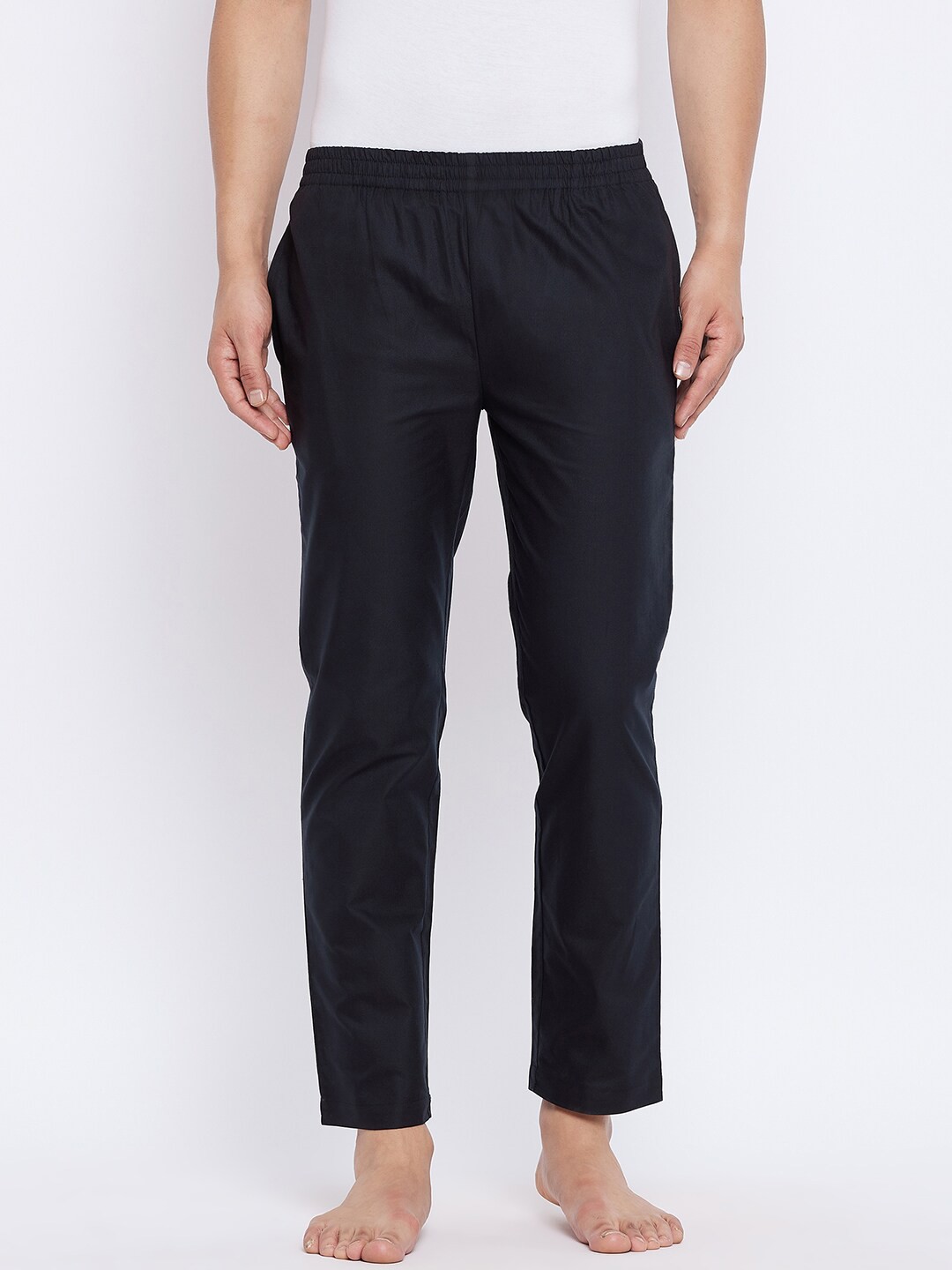 

Hypernation Men Black Solid Pure Cotton Lounge Pants