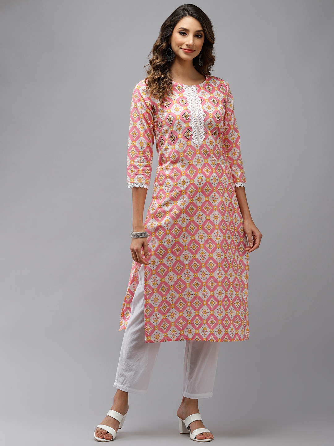 

Yufta Women Pink Printed Regular Pure Cotton Kurta with Palazzos