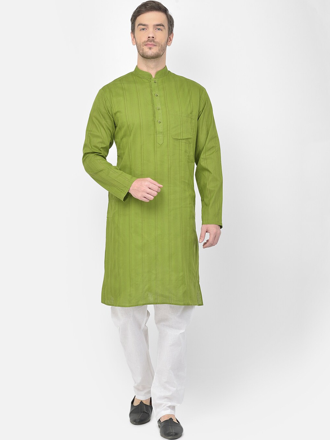 

SG LEMAN Men Green Striped Regular Pure Cotton Kurta with Churidar