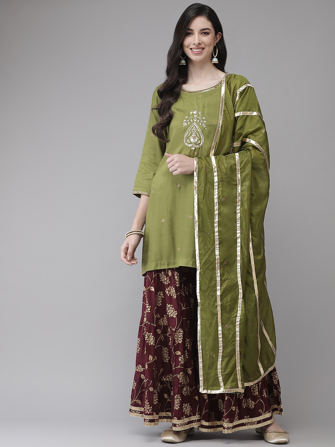 

Ishin Women Green Floral Embroidered Regular Sequinned Kurta with Sharara & With Dupatta