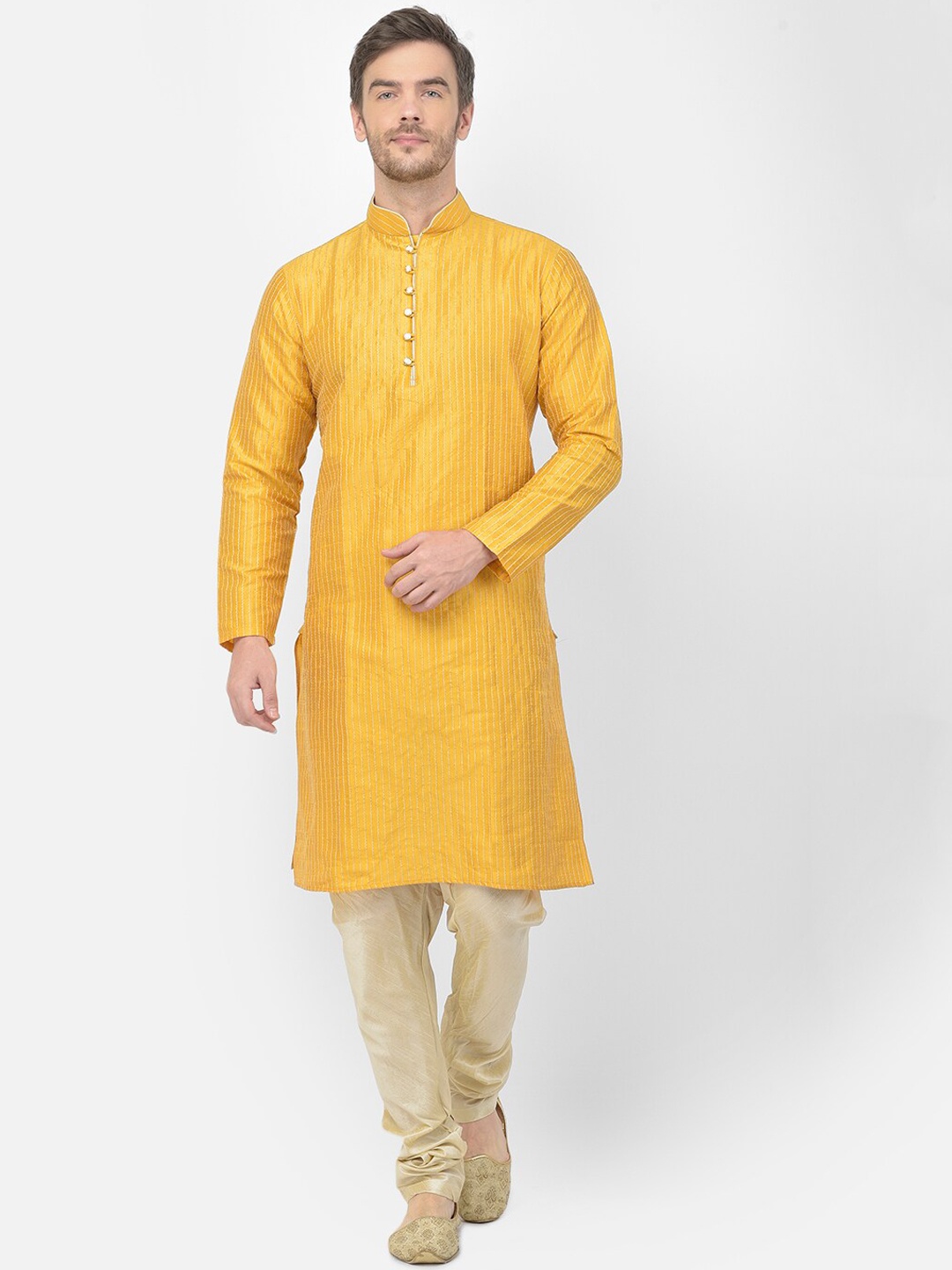 

SG LEMAN Men Mustard Yellow & Cream-Coloured Regular Raw Silk Kurta With Pyjamas