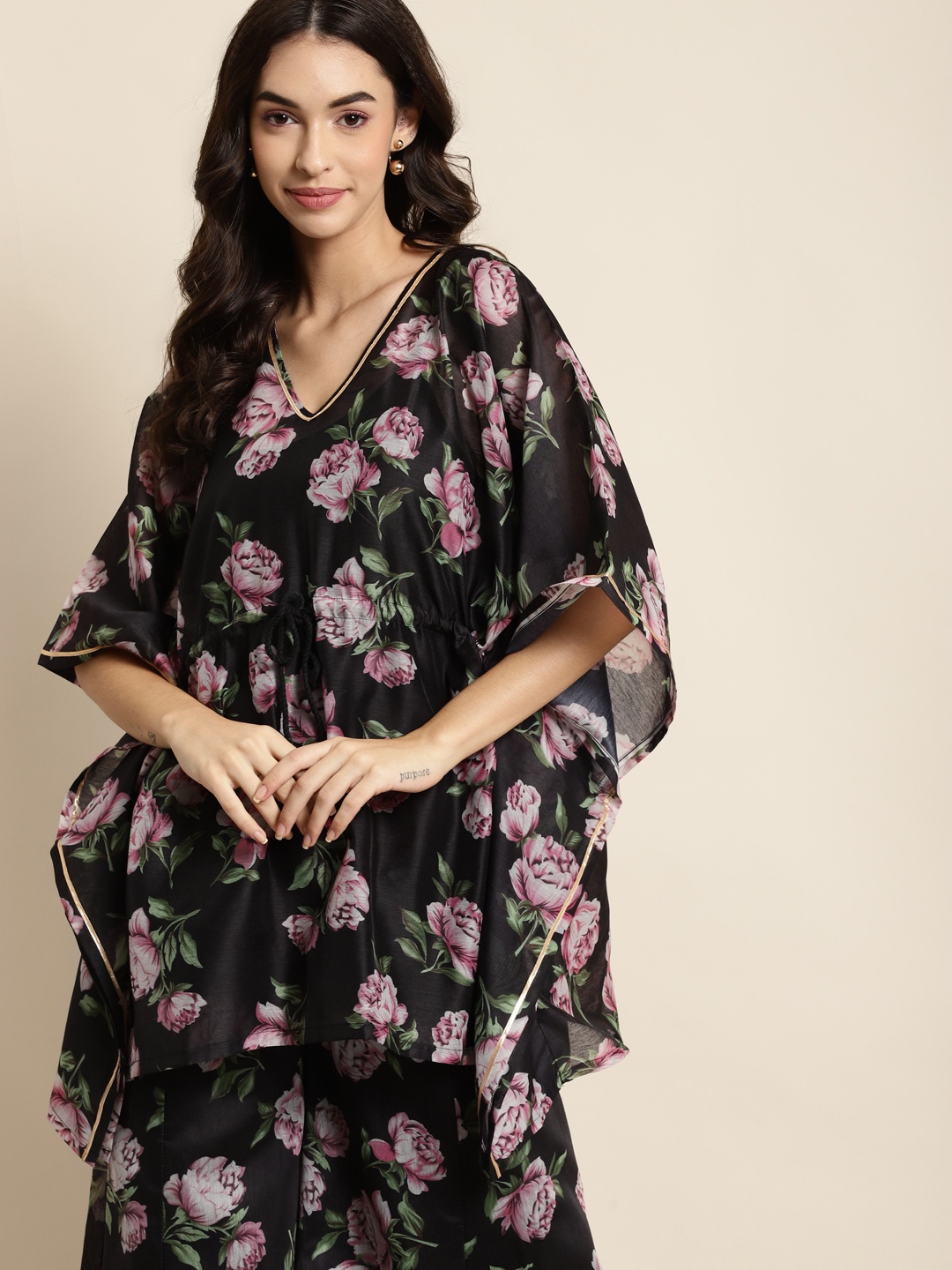 

Shae by SASSAFRAS Black & Pink Floral Extended Sleeves Kaftan Top