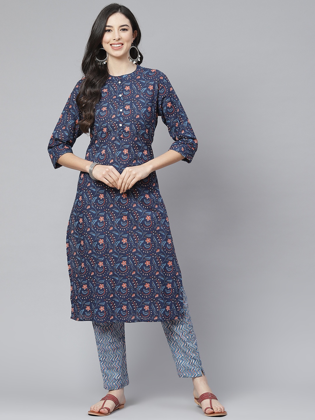 

ESME Women Blue Floral Printed Regular Pure Cotton Kurta with Trousers