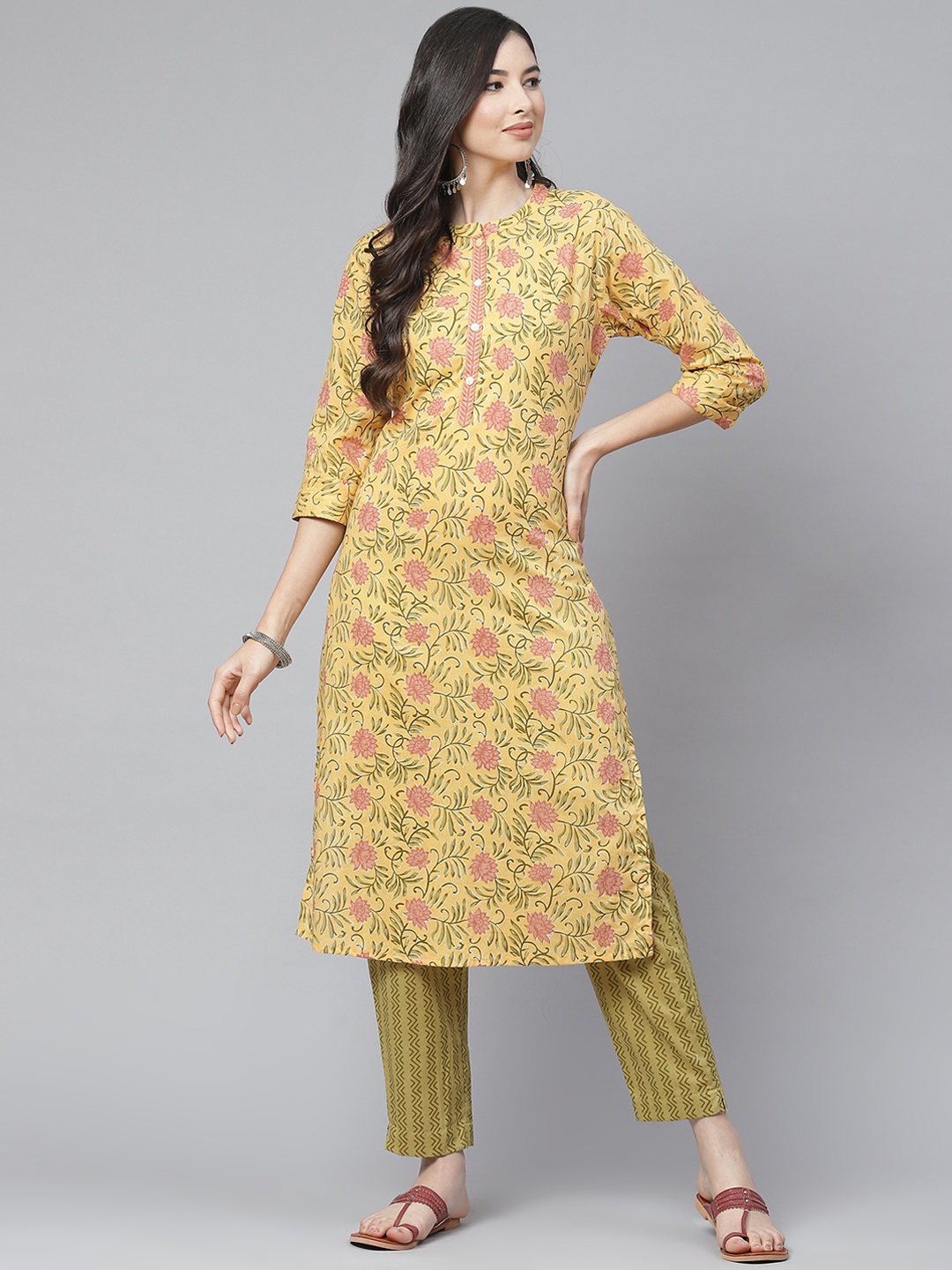 

ESME Women Yellow Floral Printed Regular Pure Cotton Kurta with Trousers