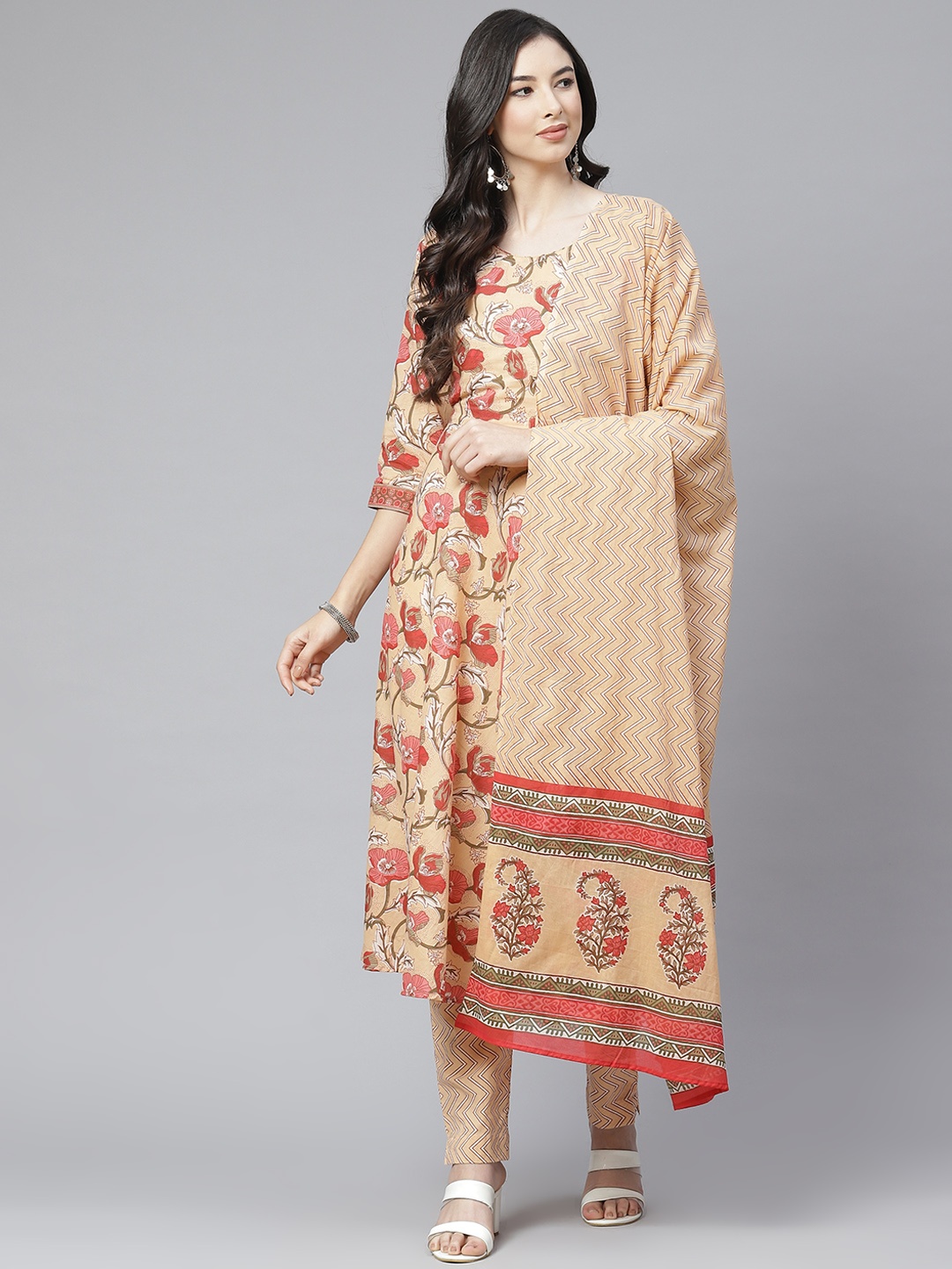 

ESME Women Peach-Coloured Floral Printed Regular Pure Cotton Kurta with Trousers & With Dupatta